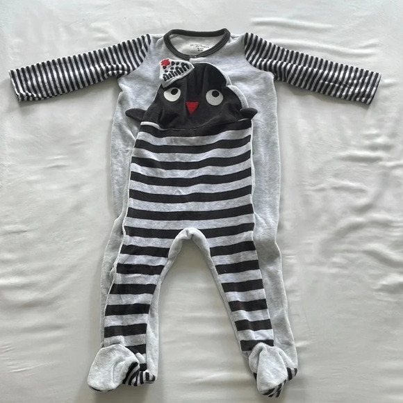 Penguin  Onesie - Picture 2 of 11